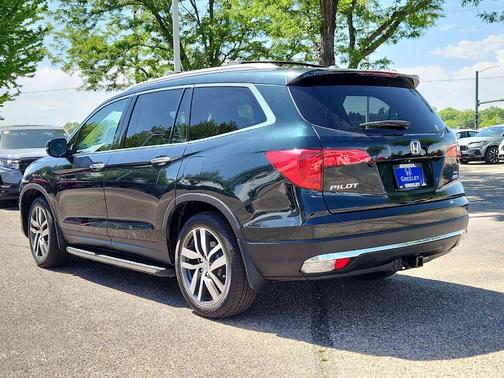 Black 2017 Honda Pilot Elite
