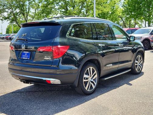 Black 2017 Honda Pilot Elite