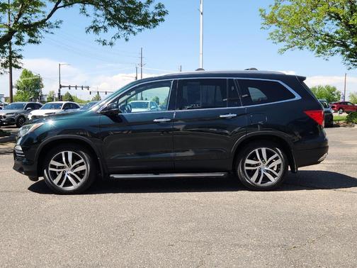 Black 2017 Honda Pilot Elite
