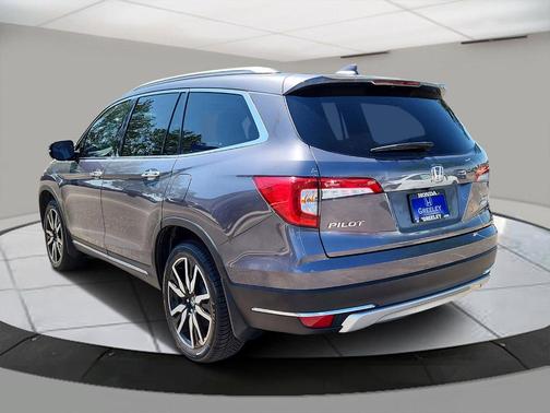 2022 Honda Pilot Touring 7-Passenger