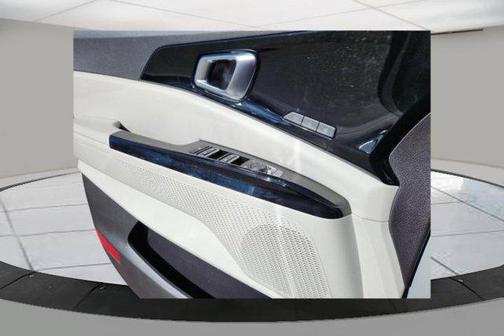 2024 Kia Carnival SX