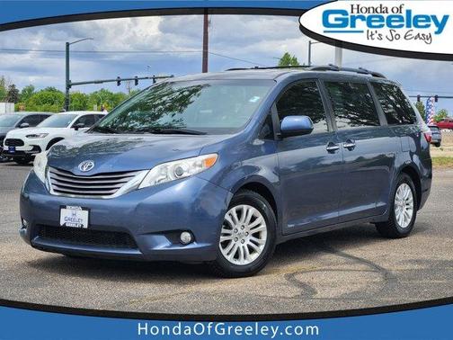 Shoreline Mist 2015 Toyota Sienna XLE