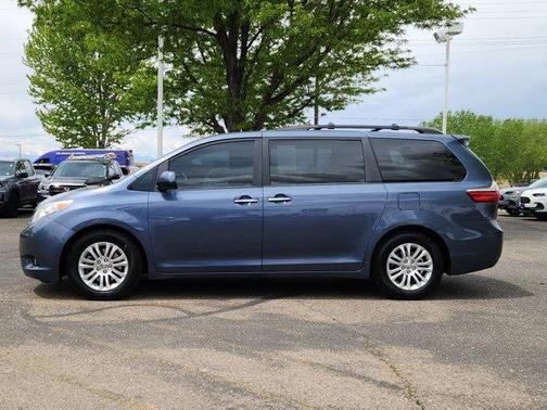 Shoreline Mist 2015 Toyota Sienna XLE