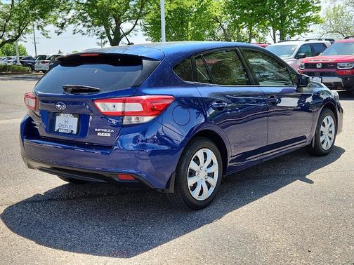 Lapis Blue Pearl 2017 Subaru Impreza 2.0i