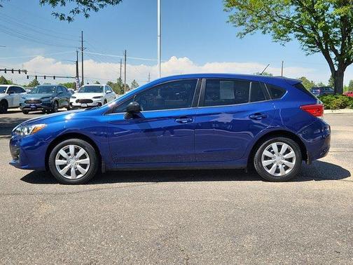 Lapis Blue Pearl 2017 Subaru Impreza 2.0i