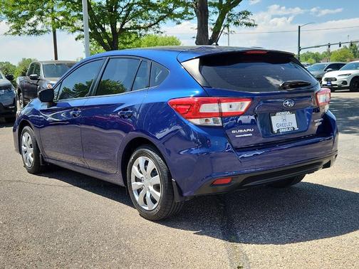 Lapis Blue Pearl 2017 Subaru Impreza 2.0i