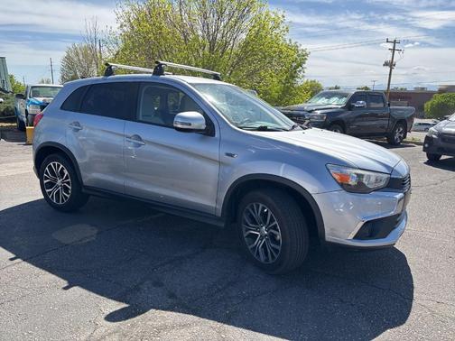 Silver 2017 Mitsubishi Outlander Sport 2.0 ES