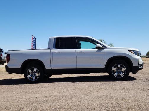 Platinum White Pearl 2026 Honda Ridgeline RTL