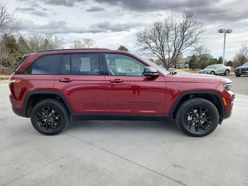 Velvet Red Pearlcoat 2024 Jeep Grand Cherokee Laredo
