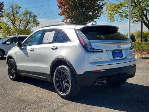 Radiant Silver Metallic 2021 Cadillac XT4 Sport