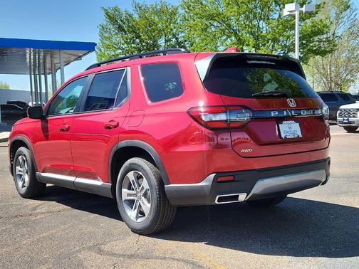 Radiant Red Metallic II 2026 Honda Pilot EX-L