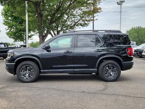 Crystal Black Pearl 2026 Honda Passport RTL Towing