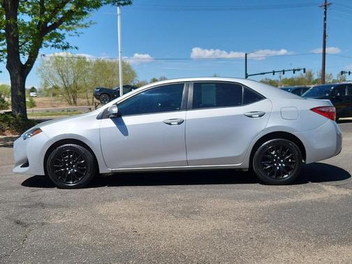 Classic Silver Metallic 2017 Toyota Corolla LE