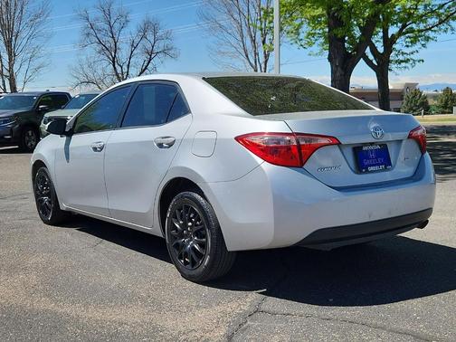 Classic Silver Metallic 2017 Toyota Corolla LE