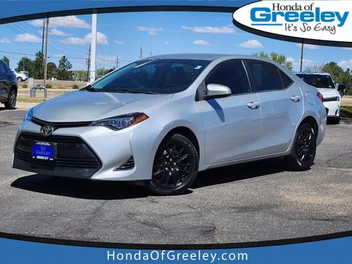 Classic Silver Metallic 2017 Toyota Corolla LE