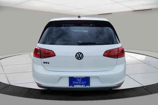 2016 Volkswagen Golf GTI S