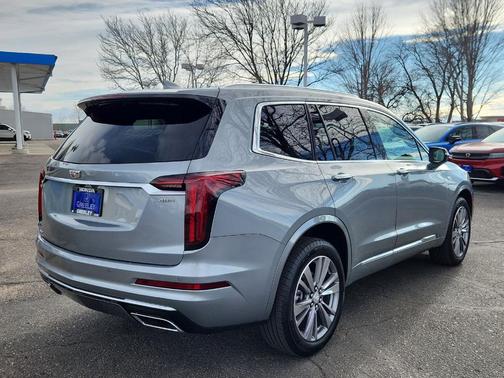 2025 Cadillac XT6 Premium Luxury AWD