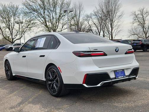 White 2025 BMW 740 i xDrive