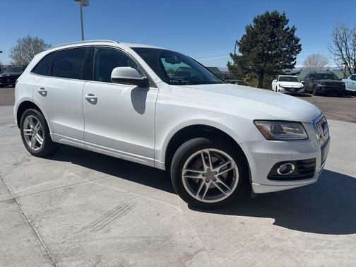 Glacier White 2014 Audi Q5 2.0T Premium Plus