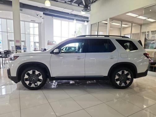 Platinum White 2026 Honda Pilot Elite