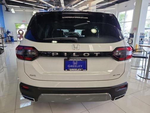 Platinum White 2026 Honda Pilot Elite