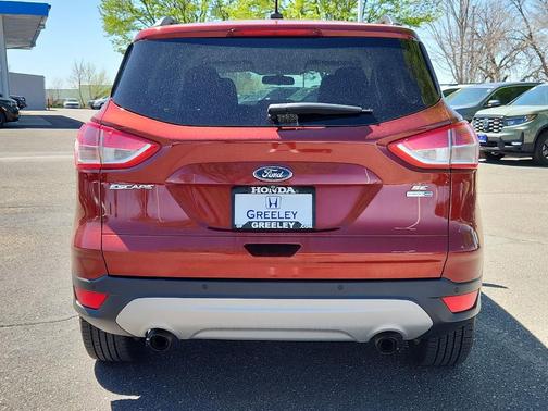 Sunset 2016 Ford Escape SE