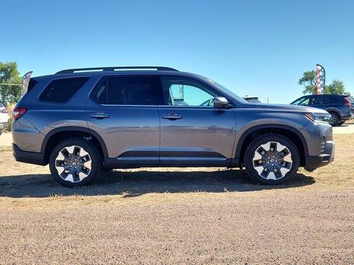 Modern Steel Metallic 2026 Honda Pilot Touring