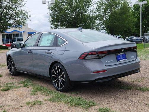 Urban Gray Pearl 2026 Honda Accord Hybrid Touring