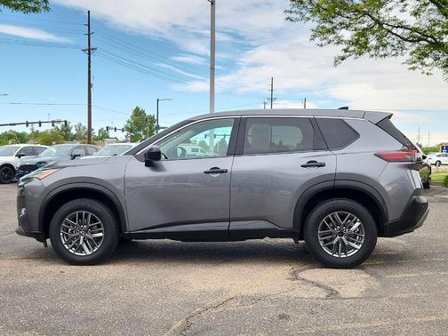 Gun Metallic 2023 Nissan Rogue S