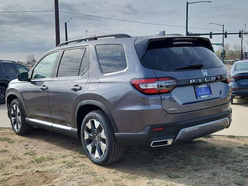 Modern Steel Metallic 2026 Honda Pilot Touring