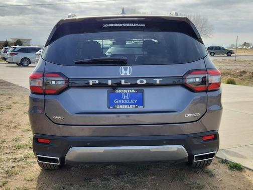 Modern Steel Metallic 2026 Honda Pilot Touring