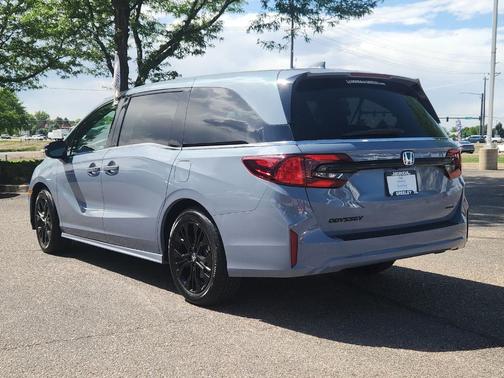Sonic Gray Pearl 2026 Honda Odyssey Sport-L