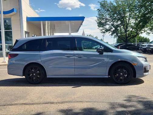Sonic Gray Pearl 2026 Honda Odyssey Sport-L