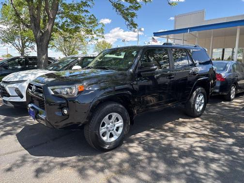 2024 Toyota 4Runner SR5 Premium