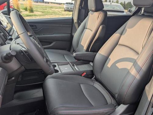 Sonic Gray Pearl 2026 Honda Odyssey Sport-L