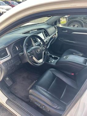Blizzard Pearl 2015 Toyota Highlander XLE