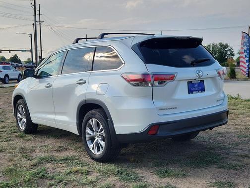 Blizzard Pearl 2015 Toyota Highlander XLE