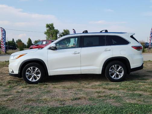 Blizzard Pearl 2015 Toyota Highlander XLE