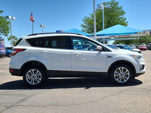 Oxford White 2018 Ford Escape SE