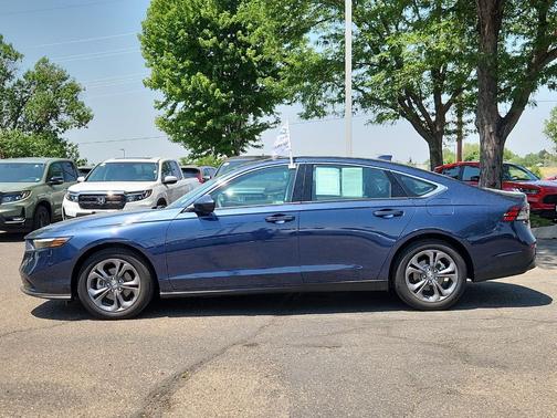 Crystal Black Pearl 2023 Honda Accord EX