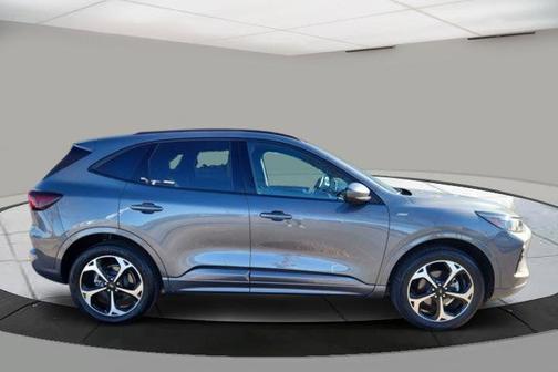 2024 Ford Escape ST-Line Elite