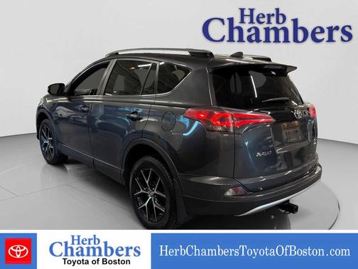 Magnetic Gray Metallic 2017 Toyota RAV4 SE