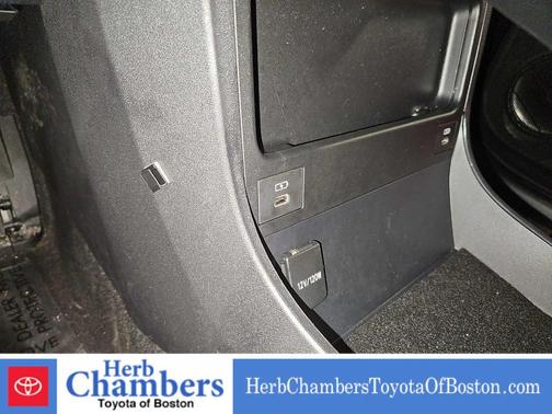 2025 Toyota bZ4X XLE