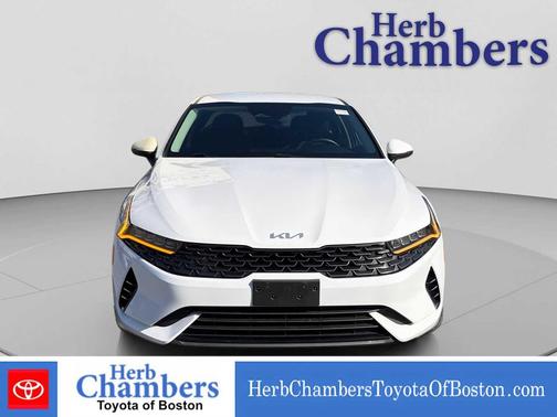 Glacial White Pearl 2022 Kia K5 LXS