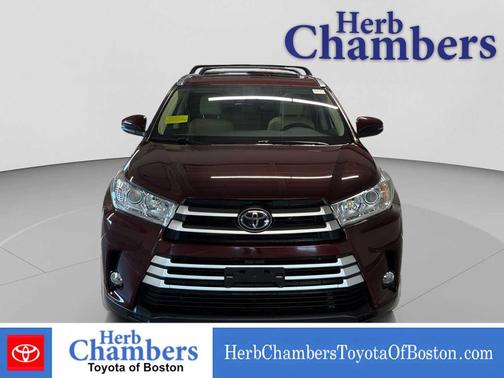 Ooh La La Rouge Mica 2019 Toyota Highlander XLE
