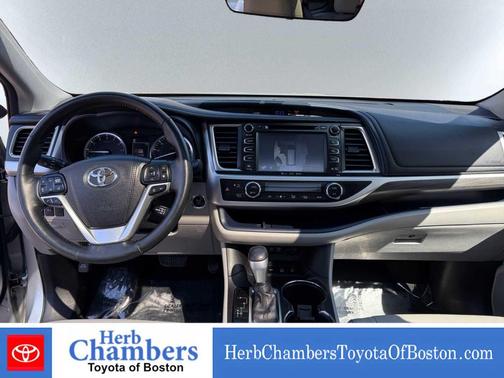 Celestial Silver Metallic 2018 Toyota Highlander Limited Platinum