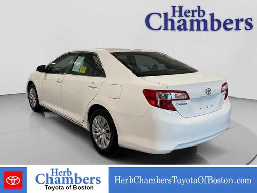 Super White 2014 Toyota Camry LE