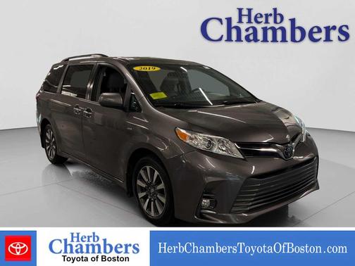 Predawn Gray Mica 2019 Toyota Sienna XLE