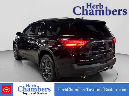 Mosaic Black Metallic 2019 Chevrolet Traverse RS
