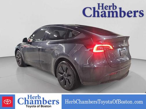 2025 Tesla Model Y Long Range Dual Motor Rear-Wheel Drive